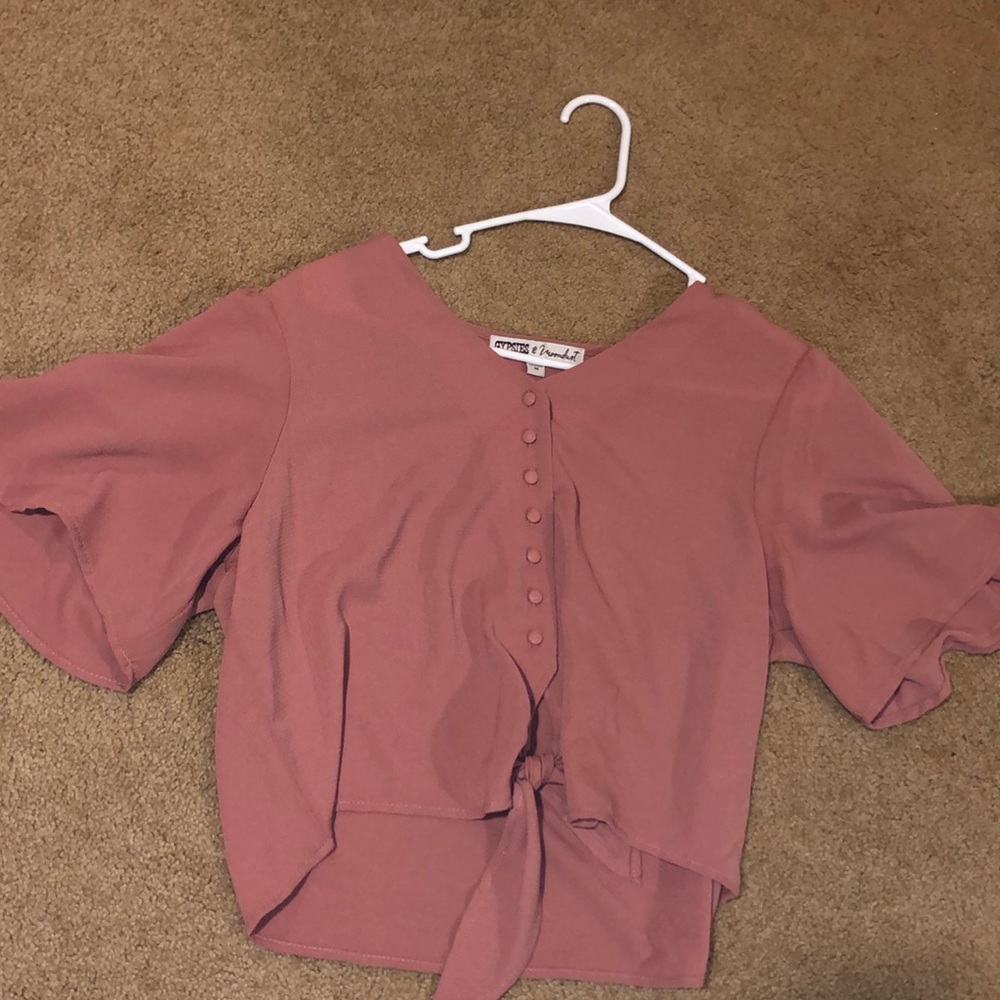 Medium Cropped Pink Button Down
